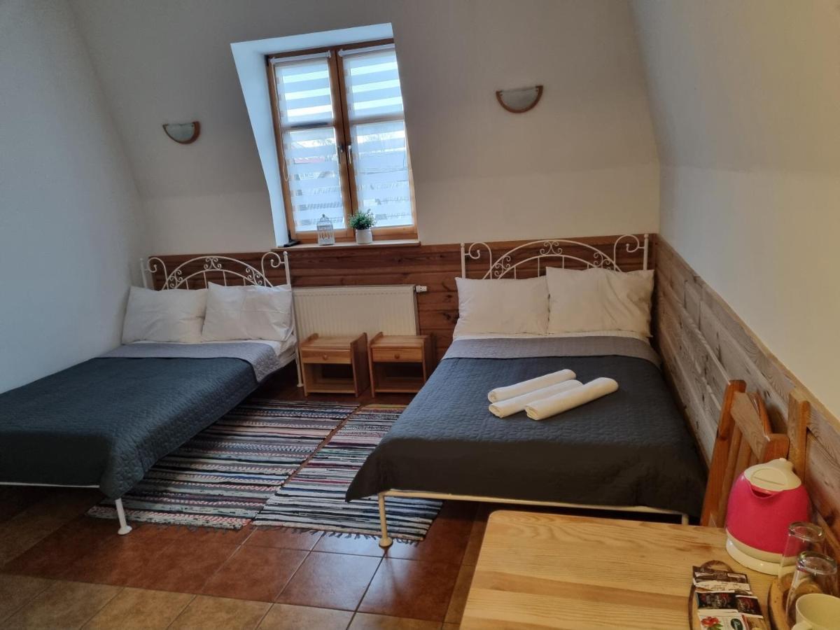 Hotelik Z Mozliwoscia Sniadania "Kur" Myszyniec-Kurpie Ngoại thất bức ảnh